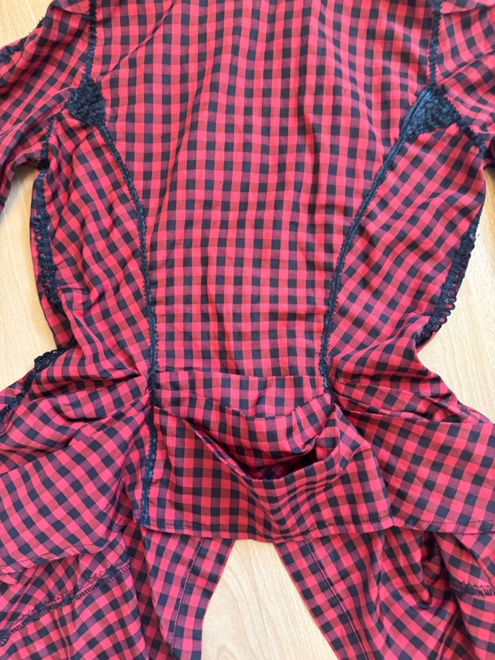 Mara Margo Victorian style handkerchief hem blouse - Picture 8 of 9